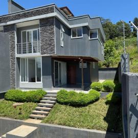 Verde Horizonte Tena - Casa Vacacional，位于特纳的酒店