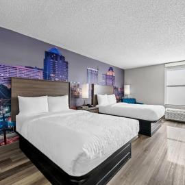 Clarion Pointe I-85 High Point - Archdale，位于Westwood的酒店
