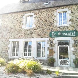 Le Mascaret - Restaurant Hotel Spa - Teritoria，位于布兰维尔苏米尔的酒店