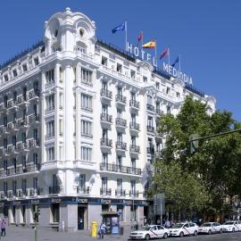 Hotel Mediodia，位于马德里的酒店