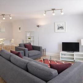 Roomspace Serviced Apartments - The Courtyard，位于伦敦的酒店