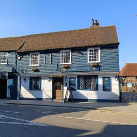 Ye Olde Crown，位于埃登布里奇的酒店