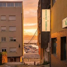 Hostel Cangas Backpackers，位于坎加斯德穆拉索的酒店