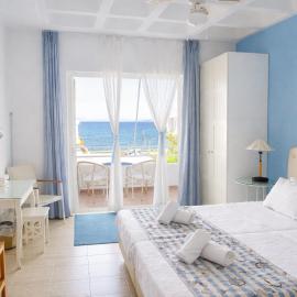 Seafront Studios and Apartments，位于希俄斯的酒店