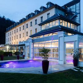 Grand Hôtel & Spa Uriage，位于于尔亚日莱班的酒店