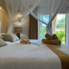 ADWO Lodge，位于Ngaring的酒店