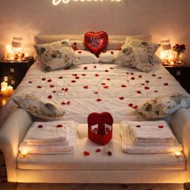 InDoMus - Your relaxing retreat in Pomezia，位于波梅齐亚的酒店