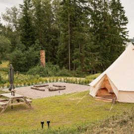 Ulvsby Ranch Glamping，位于卡尔斯塔德的酒店