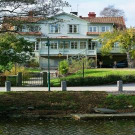 Hotell Villa Vesta，位于龙讷比的酒店