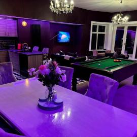 Hamilton Luxury - The James Suite，位于Scorton的酒店