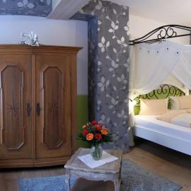 Kreuzerhof Hotel Garni