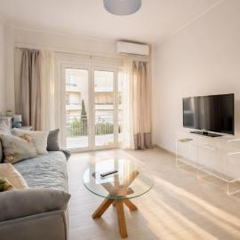 The Varkiza Luxury Residence By the Sea，位于瓦里的酒店