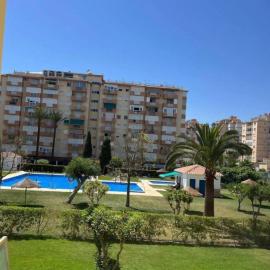 Pool Torrox Costa Loft Playa Piscina 1 Línea Wi-Fi，位于托罗克斯的酒店