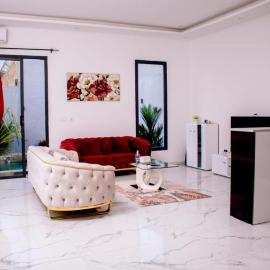 MILLENIUM SUITES - Piscine privée，位于亚穆苏克罗的酒店