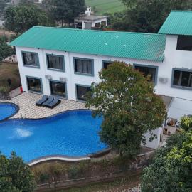 Wonderwood Corbett Resort -1min walk to River with Deep Jungle Trail，位于兰纳加的酒店