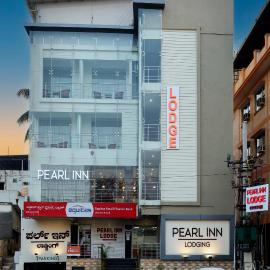 Pearl Inn，位于达尔瓦德的酒店
