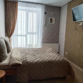 Апартаменты у самому Центрі в новому будинку біля ПЛАЗИ - ОЩАДБАНК，位于赫梅利尼茨基的酒店