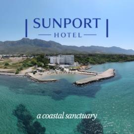 Sunport Hotel，位于凯里尼亚的酒店