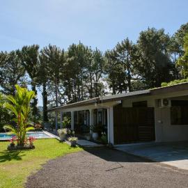 Enjoy Camanukea Lodge