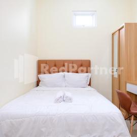 Nawasena Homey Syariah near Bandara Adisucipto 4 Mitra RedDoorz，位于Potrojayan的酒店