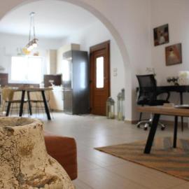 SunΚissed Home - Pollonia Milos