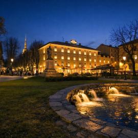 LVG Hotel Collection - Cavour，位于诺瓦拉的酒店