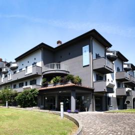 Hotel Residence Aurora，位于帕代诺杜尼亚诺的酒店