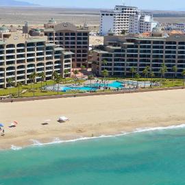 3 Bedroom Beach Front at Sonoran Spa E410，位于佩尼亚斯科港的酒店