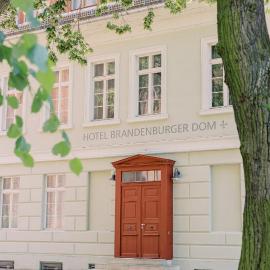 Hotel Brandenburger Dom，位于哈弗尔河畔勃兰登堡的酒店