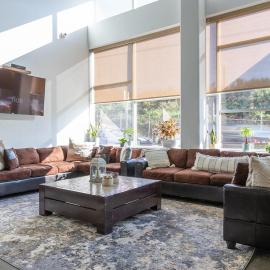 Fully Furnished Private Rooms & Full 4bed 2bath Furnished Apartments Temple Crossing，位于费城的酒店