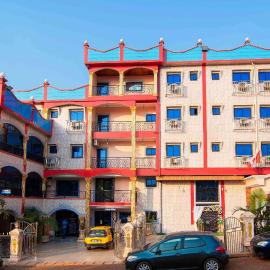 lynna hôtel，位于雅温得的酒店