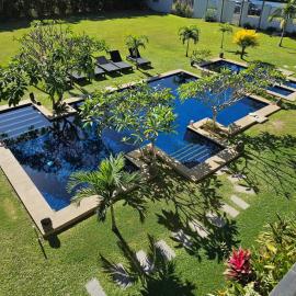 Lomalagi Luxury Apartments - 3 Bedrooms x 7 Guests，位于南迪的酒店