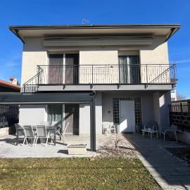 B&b cuore di casa，位于Ferno的酒店