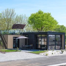 Villa L-Meerzicht | 4 pers. Dakterras，位于沃尔克姆的酒店