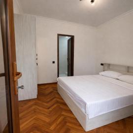 EleGaya Guest house，位于伊杰万的酒店