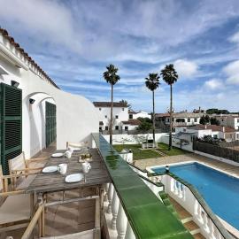 Apartamento con piscina SS19，位于福尔内利斯的酒店