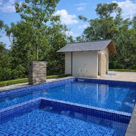 Good Earth Swimming Pool Homestay,位于Avathi的酒店