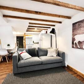 Loft The Montcalm -2 min Falls - Free Parking，位于圣让德博时的酒店
