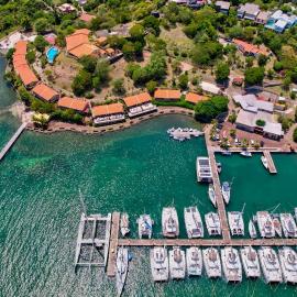 Secret Harbour Boutique Hotel and Marina，位于Lance aux Épines的酒店
