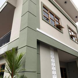 Amirah Syariah Guest House，位于Lumajang的酒店