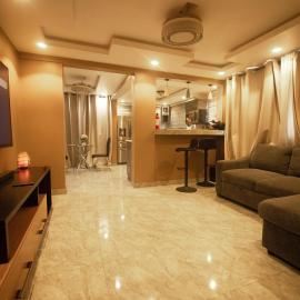 Classic Apartment at Tema Community 26，位于特马的酒店
