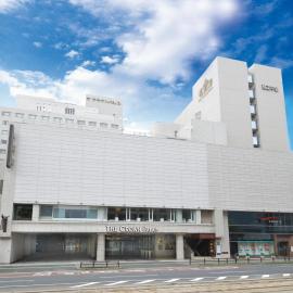 The Crown Palais Kochi，位于高知的酒店