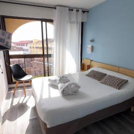 Hotel Bains Sarrailh，位于达克斯的酒店