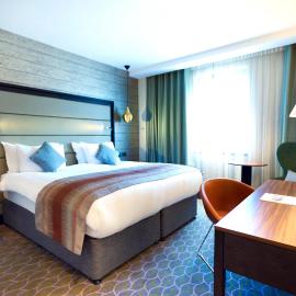 The Warwickshire Hotel and Country Club，位于沃里克的酒店