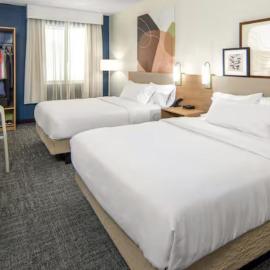 Spark By Hilton Evansville Downtown，位于埃文斯维尔的酒店