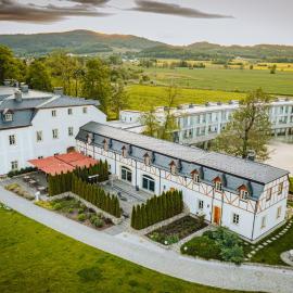 Pałac Pakoszów Schlosshotel Wernersdorf