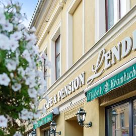 Hotel-Pension Lender，位于巴特弗赖恩瓦尔德的酒店