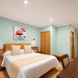Hotel Spa Galatea，位于布里拉蒂卡波的酒店
