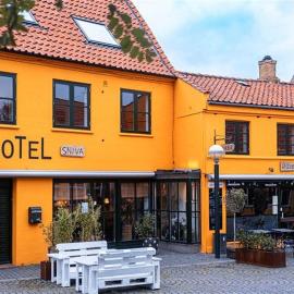 Hotel Sniva，位于伦讷的酒店