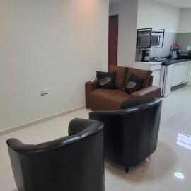 Espaço inteiro prox do aeroporto com ar cond e chuv elétrico，位于贝伦的酒店